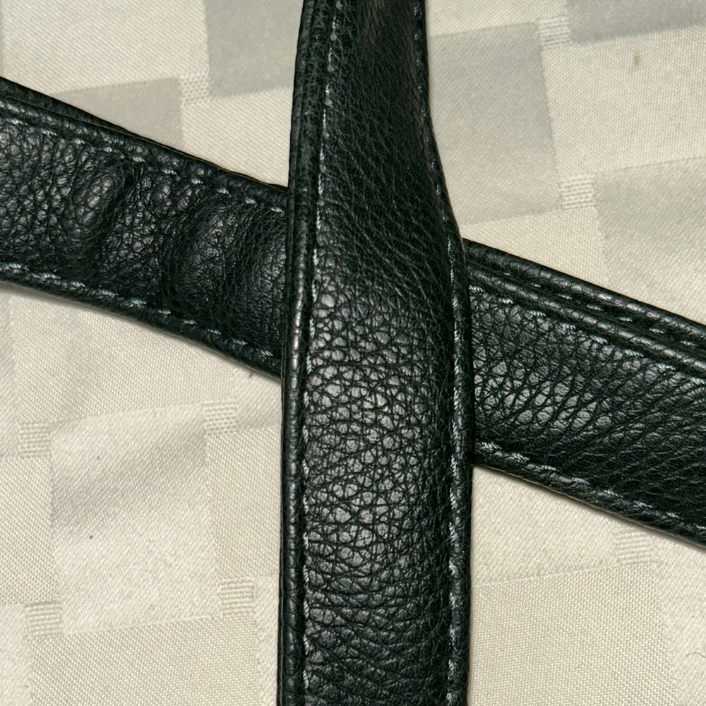 Source Unknown Black Leather Shoulder Bag